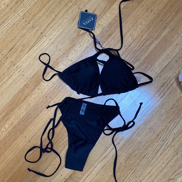 Black String Bikini - Picture 2 of 4